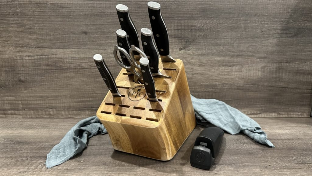 Pampered Chef Messerset in einem hölzernen Messerblock