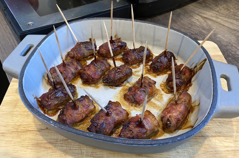 Datteln im Speckmantel